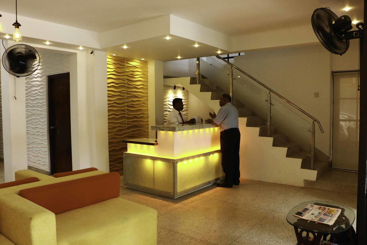 كولمبو Hotel Sunshine المظهر الخارجي الصورة